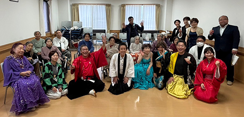 プチパレス紀三井寺　慰問活動