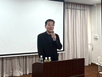 �����񍐉�